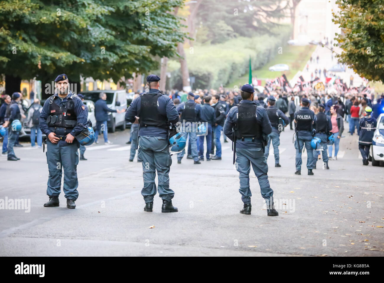 Rom, Italien, 4. November 2017. Demonstration der politischen Bewegung namens "Forza Nuova" in Rom in der Eur-Zone am 04. November 2017. Rom, Italien, 4. November 2017 Credit: Simone De Santis/alamy leben Nachrichten Stockfoto