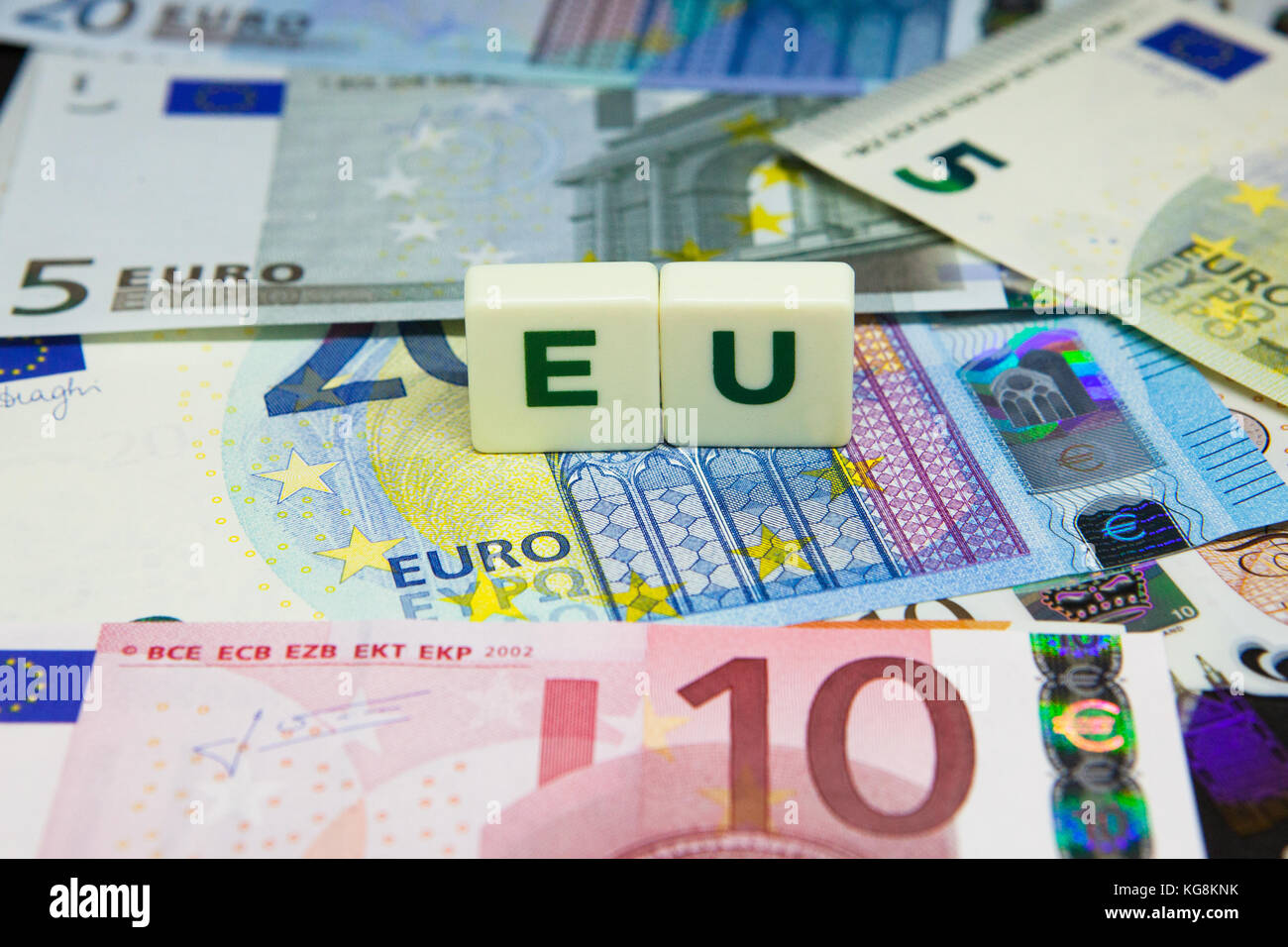 Eu und Euro-Banknoten Stockfoto