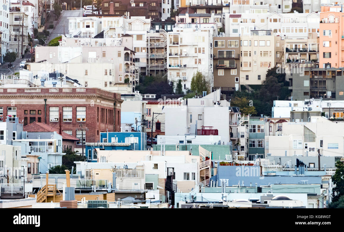 San Francisco Architektur mit einem Hintergrundmuster farbenfrohe Gebäude auf einem Hügel im Stadtzentrum Stockfoto