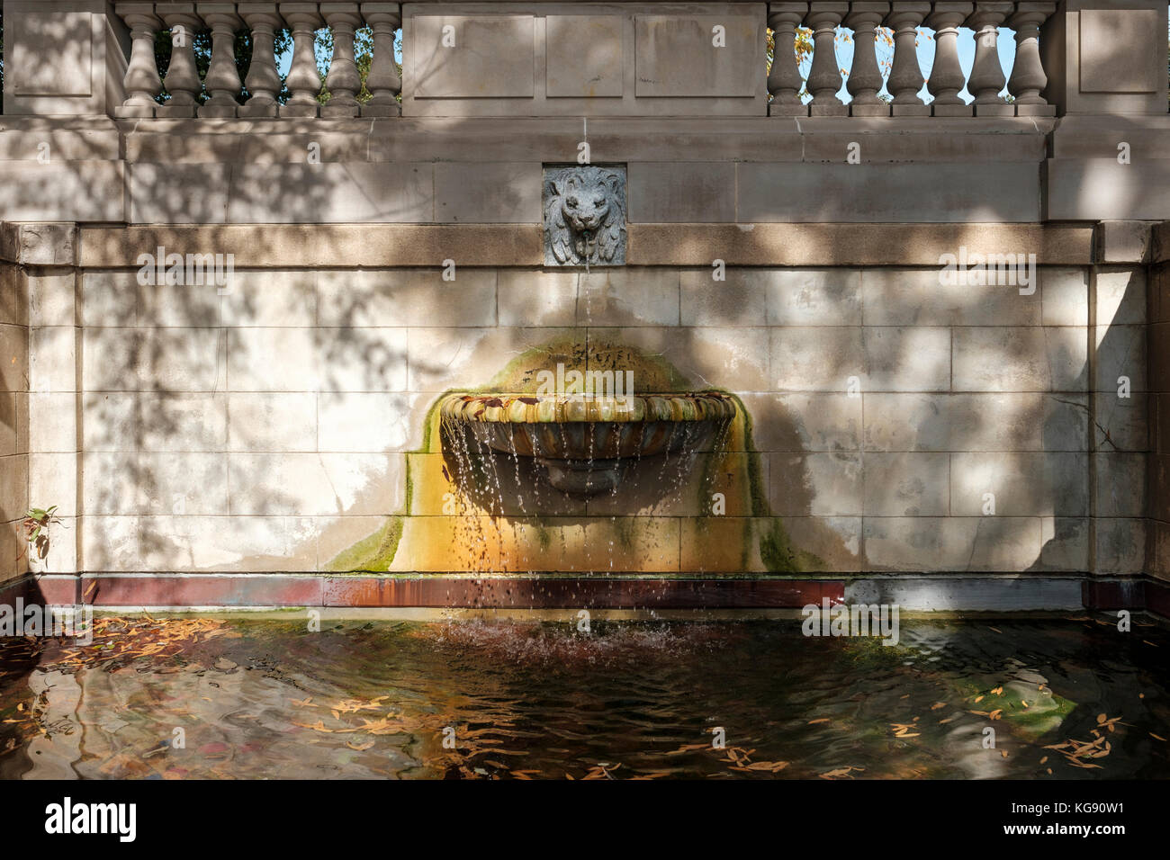 Die Spanische Treppe Brunnen, die nur Gleichstrom, Park, eine Stadt, die Straße zu besetzen. Ein fussgänger Passage im Kalorama Viertel von Washington DC, USA. Stockfoto