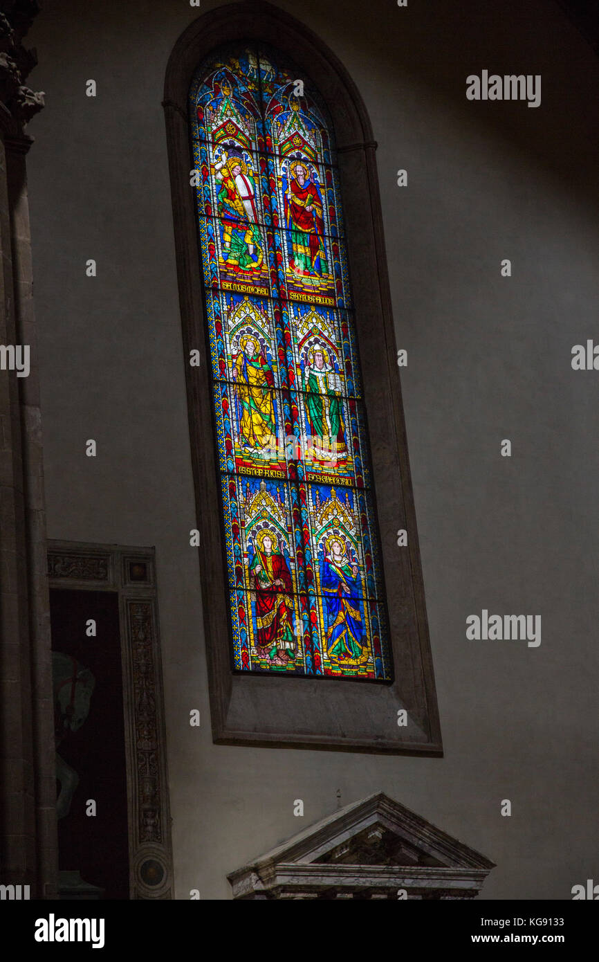 Stain Glass Fenster in der Kathedrale von Florenz - Kathedrale Santa Maria del Fiore Stockfoto
