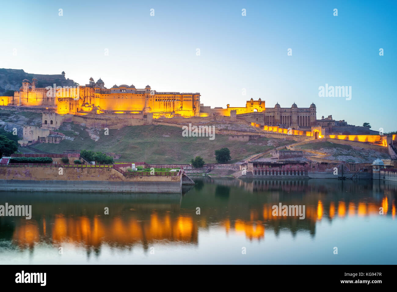 Nacht Blick auf Fort Amber in Jaipur, Rajasthan, Indien Stockfoto