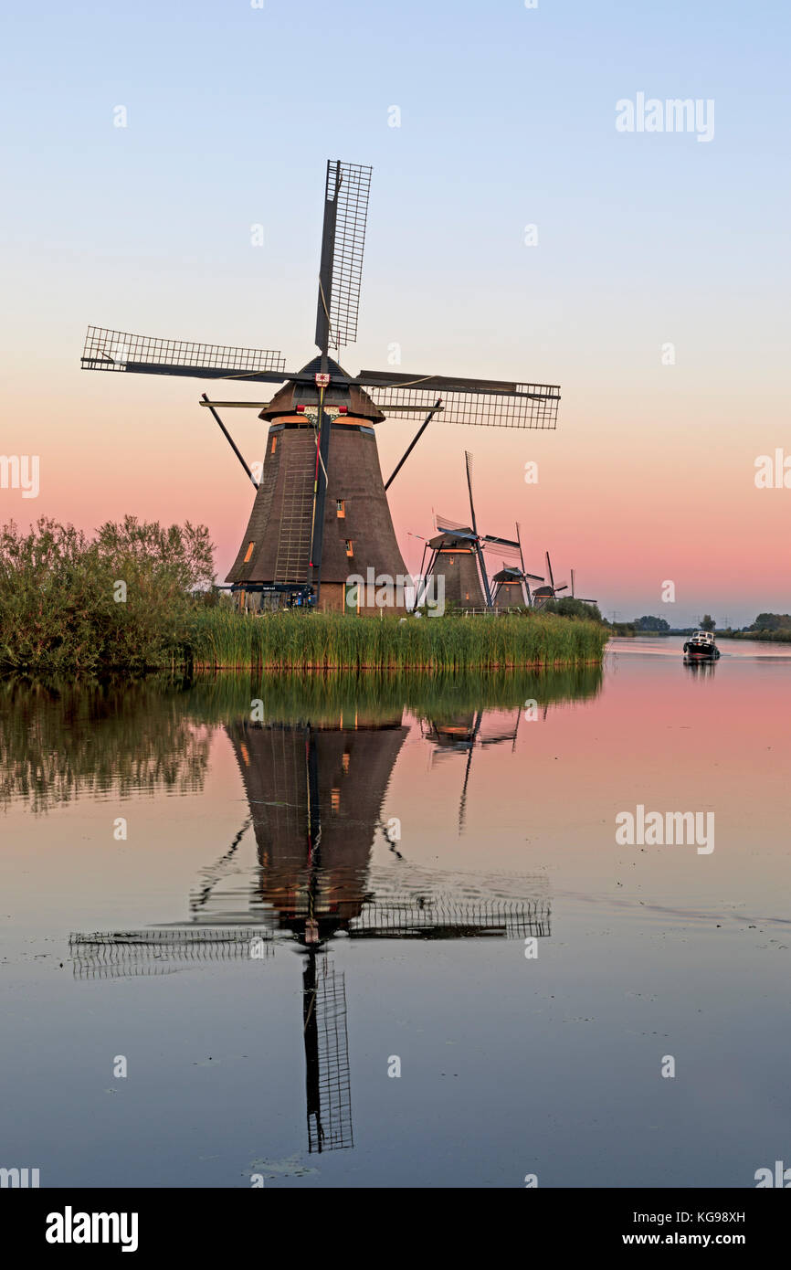Historische Windmühlen, UNESCO-Weltkulturerbe, kinderdijk, Niederlande, Netherland, Europa Stockfoto