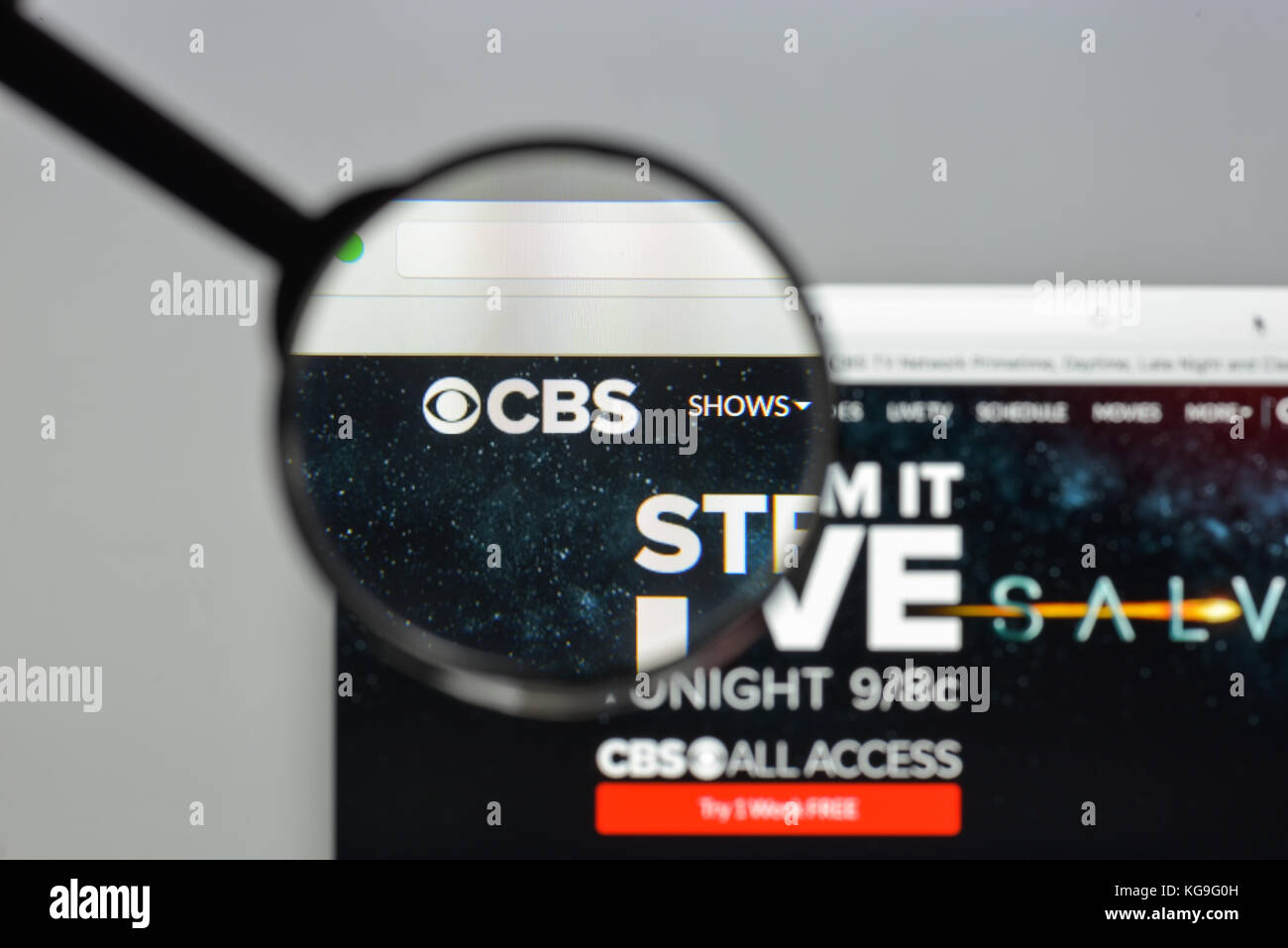 Mailand, Italien - 10 August 2017: CBS-Homepage. Es ist ein amerikanisches Englisch kommerziellen Fernsehen Netzwerk. cbs Logo sichtbar. Stockfoto