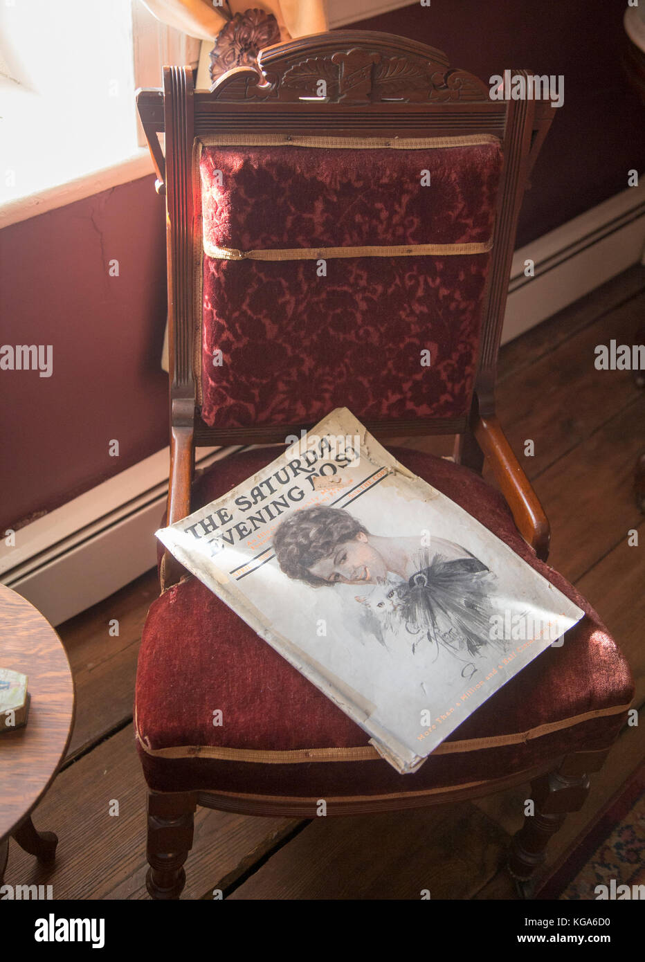 Eine alte Saturday Evening Post auf einem Stuhl an der Trichter - goetschius House Museum in Upper Saddle River, New Jersey Stockfoto