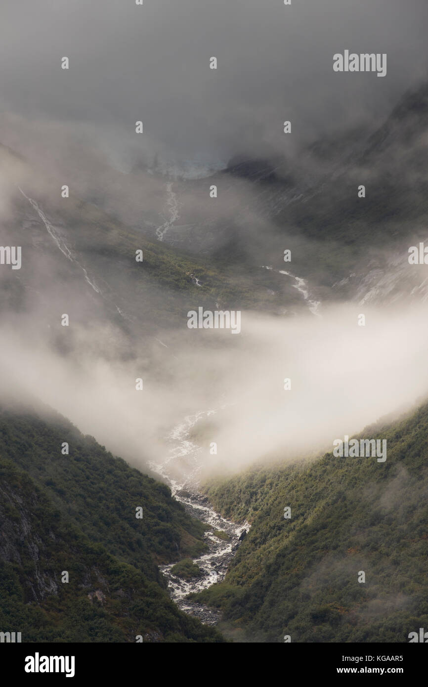 Misty Mountain Valley Stockfoto