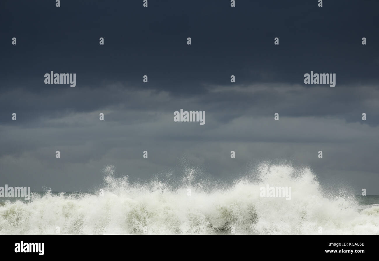 Moody Wetter an der Hamilton Lücke, awhitu Stockfoto