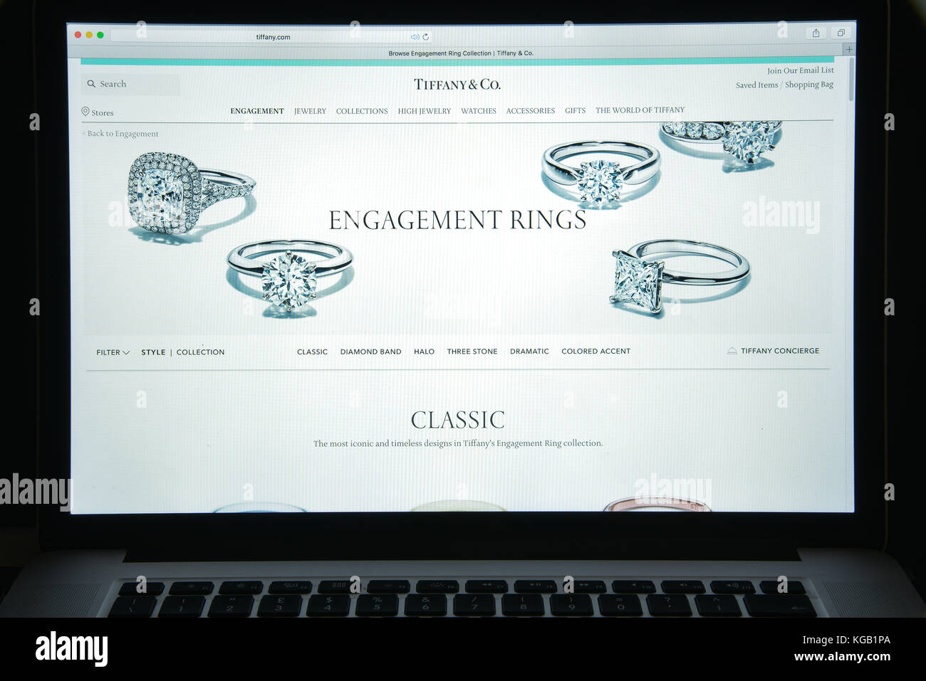 Mailand, Italien - 10 August 2017: Tiffany Homepage. Es ist ein amerikanischer Luxus Schmuck und Fachhändler. Tiffany Logo sichtbar. Stockfoto