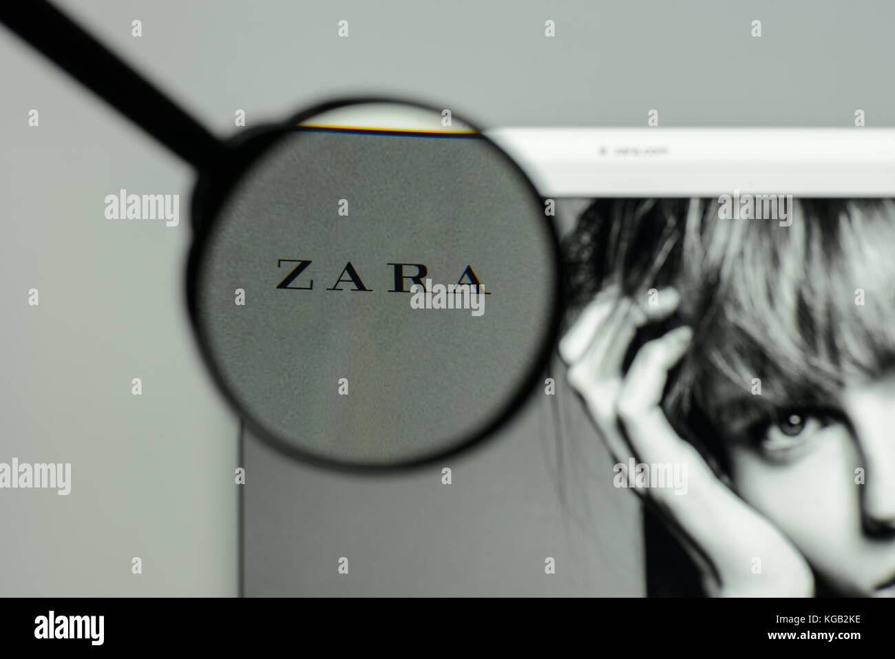 Mailand, Italien - 7. Mai 2017: Homepage der Marke Zara. Es ist ein spanisches Mode-E-Commerce-Geschäft. Stockfoto