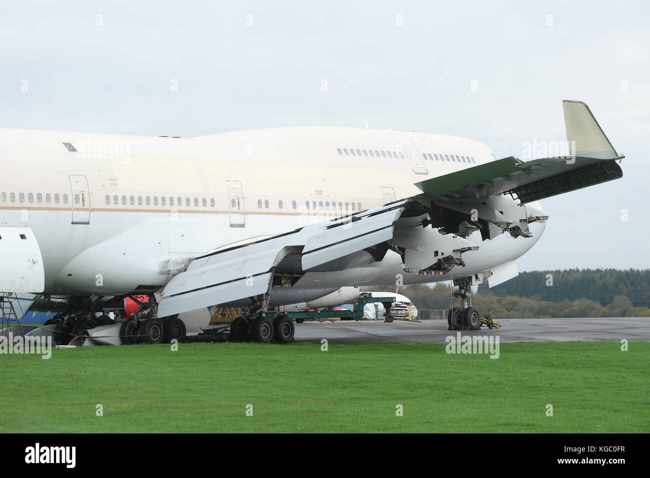 Boeing 747-400 Jumbo Jet in den Prozess der geborgen und Kemble uk durch Asi verschrottet. Stockfoto