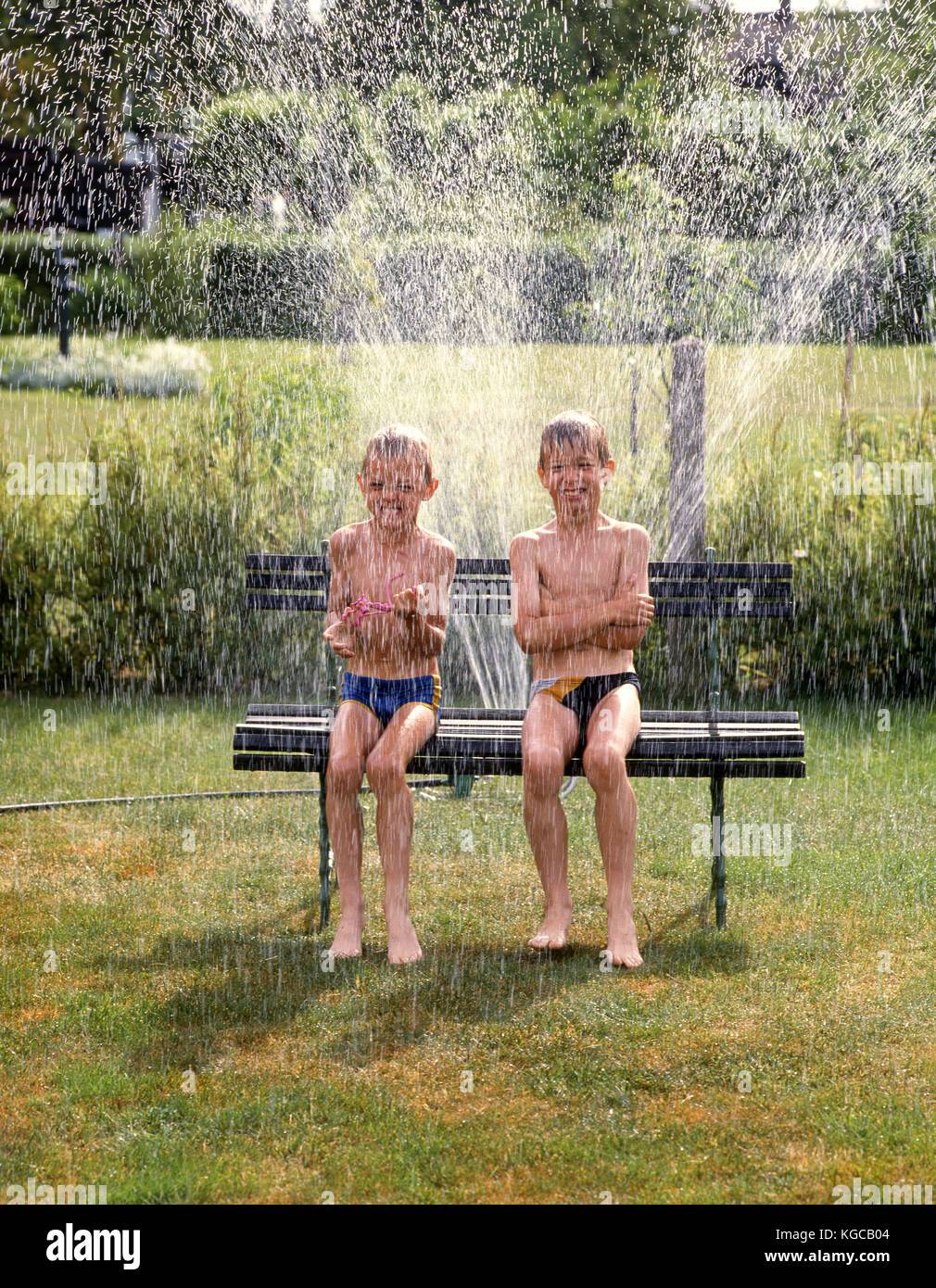 Sommer Dusche im Garten mit den Garten Sprinkler, 2010 Stockfoto