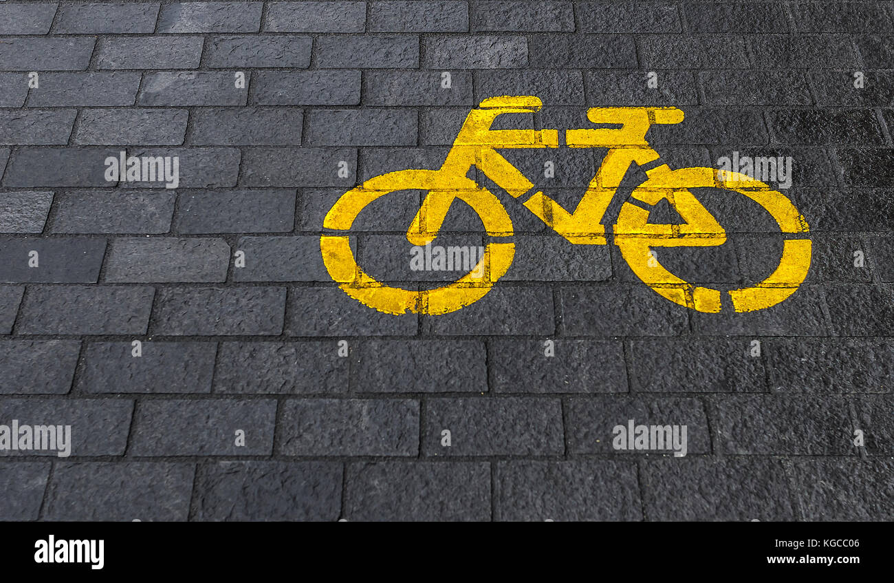 Fahrrad Route Zeichen auf bruschadke. Stockfoto