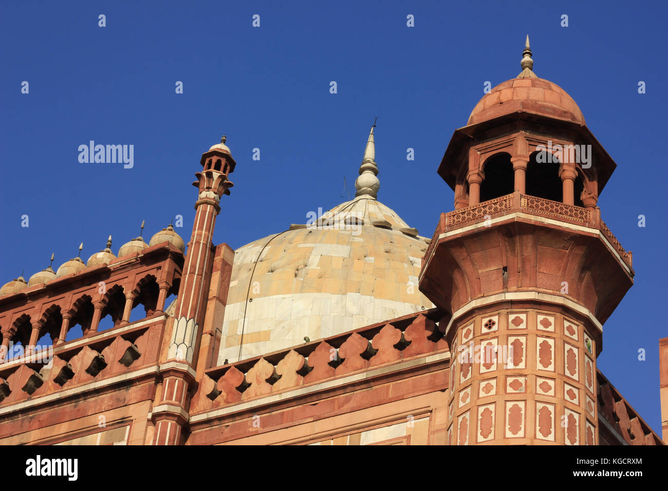 Safdarjung Grab ist ein Sandstein und Marmor Mausoleum in Delhi, Indien. Es wurde 1754 in den späten Mughal Empire Stil für Nawab Safdarjung gebaut. Stockfoto