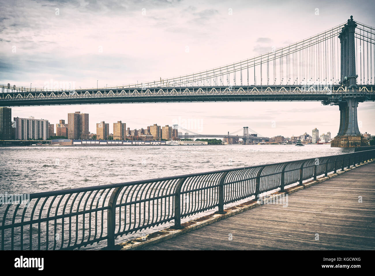 Retro alten Film stilisiert Bild von Manhattan Bridge, New York, USA. Stockfoto