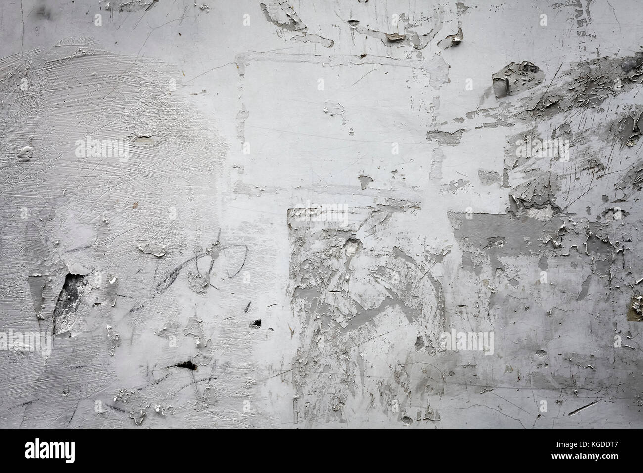 Grunge weiße Wand mit abblätternde Farbe, abstrakten Hintergrund. Stockfoto