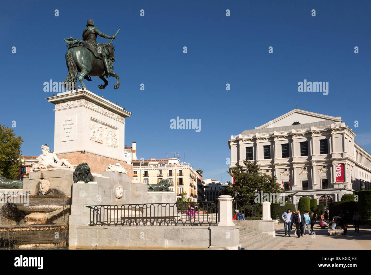 Oper Theater, Plaza de Oriente Reiterstandbild König Felipe IV von Velazquez, Madrid, Spanien, Stockfoto