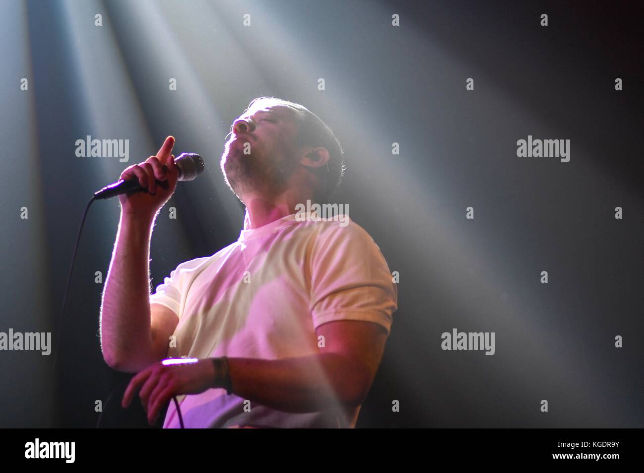 Alles Alles spielen Liverpool Musik Woche an unsichtbaren Wind Factory - November 2017 Stockfoto