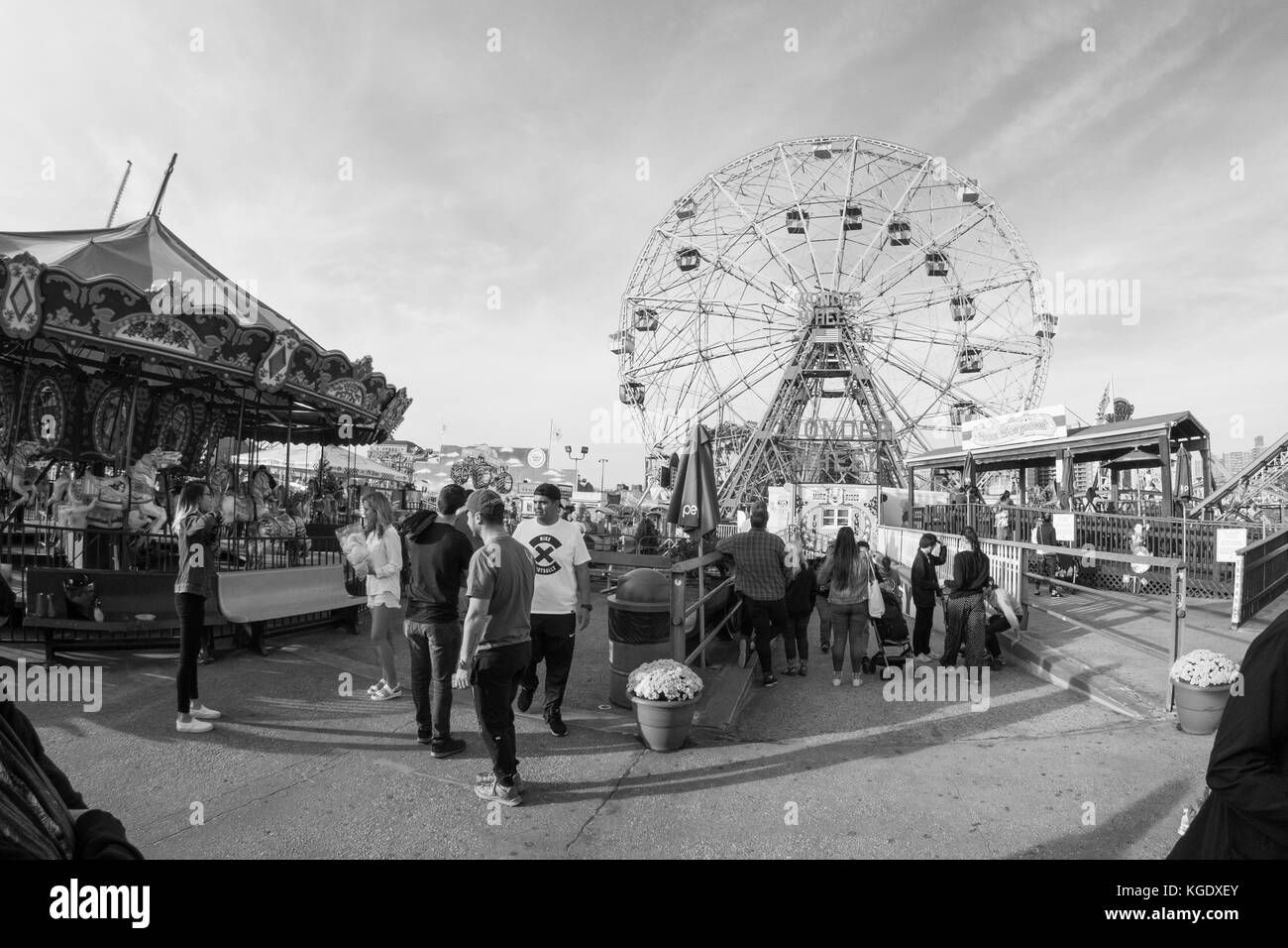 Wonder Wheel, Riesenrad, Coney Island, Brooklyn, New York. Die Vereinigten Staaten von Amerika. U.S.A Stockfoto