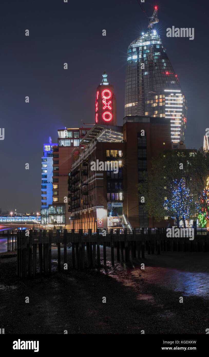 Southbank bei Nacht Stockfoto