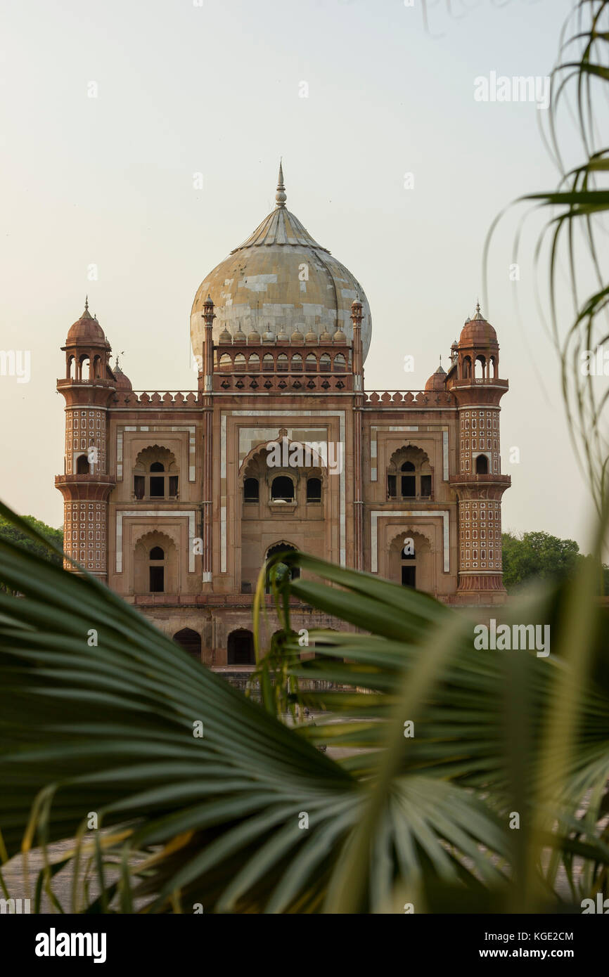 Safdarjung Grab ist ein Sandstein und Marmor Mausoleum in Delhi, Indien. Es wurde 1754 in den späten Mughal Empire Stil für Nawab Safdarjung gebaut. Stockfoto