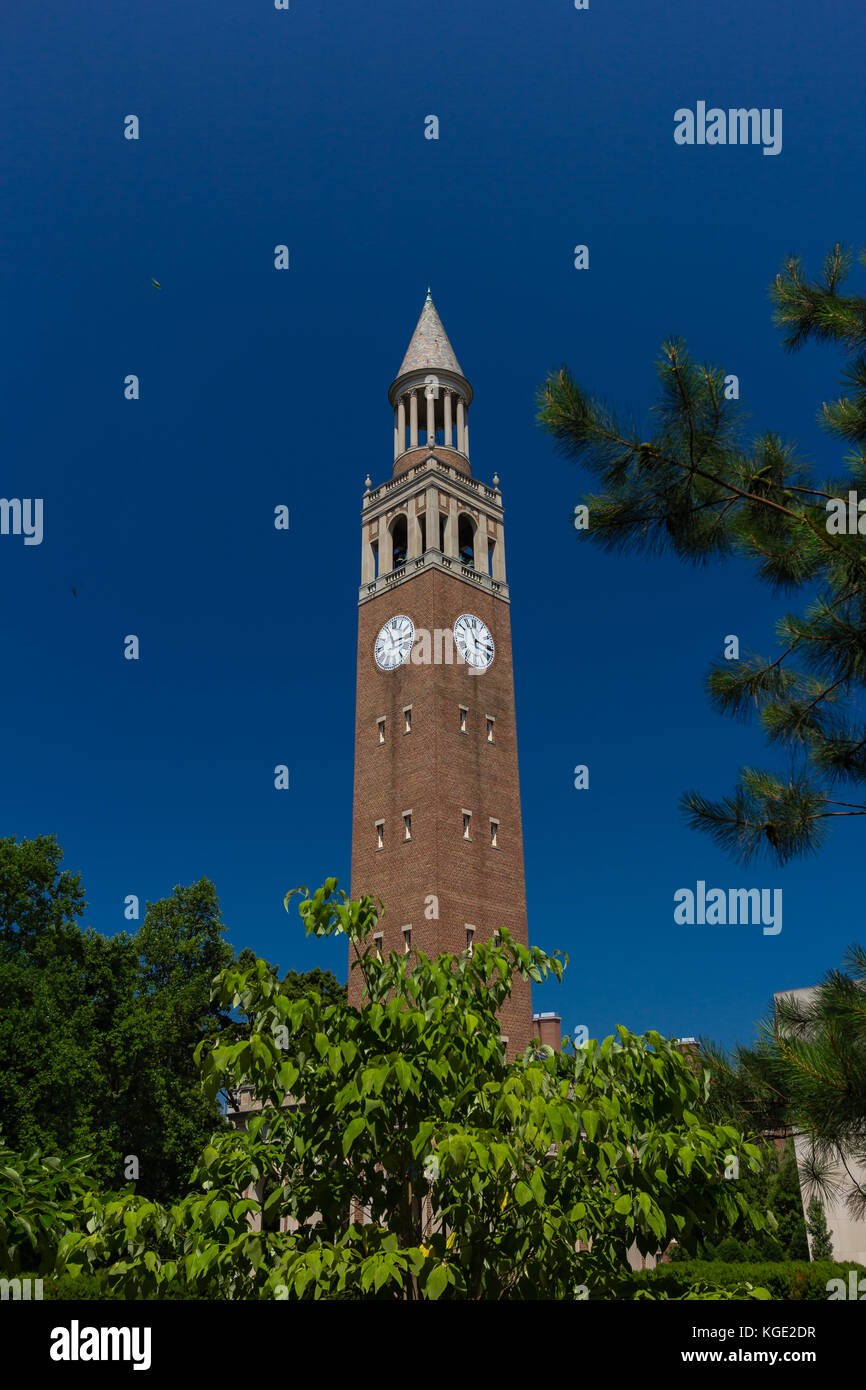 Glockenturm an der Universität von North Carolina at Chapel Hill, Chapel Hill, North Carolina. wurde im Jahre 1931 errichtet. Stockfoto