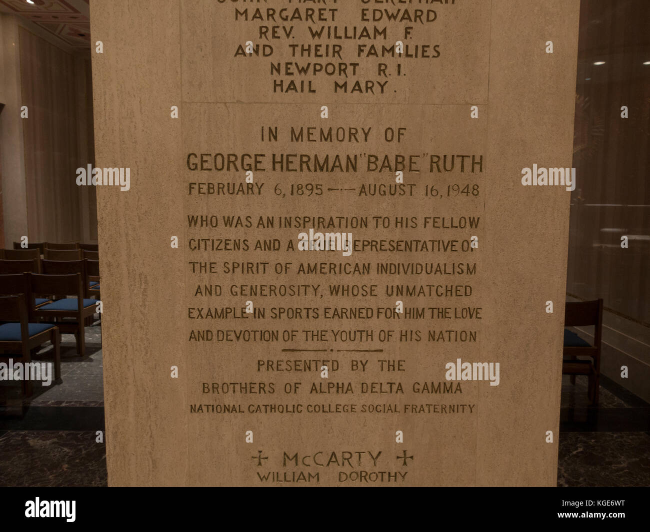 Gedenktafel Babe Ruth in Memorial Hall, Basilika Nationalheiligtum der Unbefleckten Empfängnis in Washington DC, USA. Stockfoto
