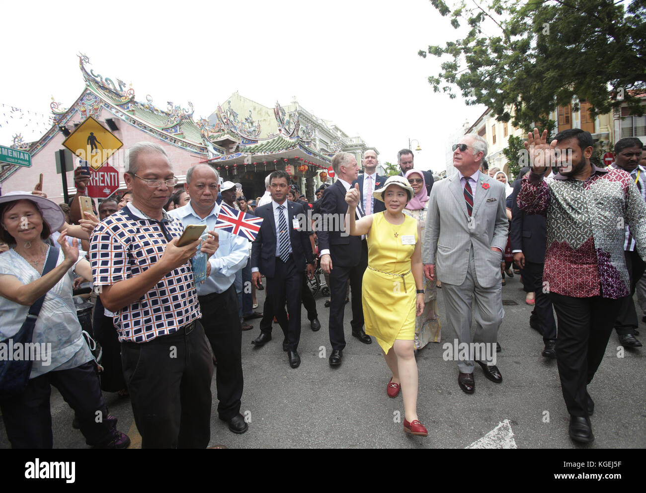 Der Prinz von Wales bei einem Spaziergang in Penang, Malaysia. Stockfoto