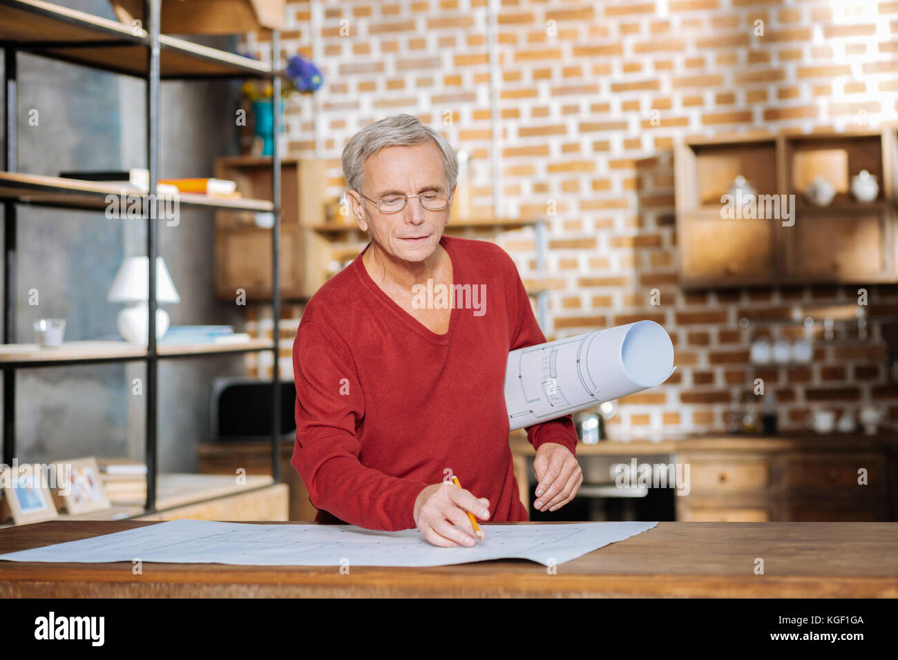 Smart intelligenter Mensch tun einer Zeichnung Stockfoto