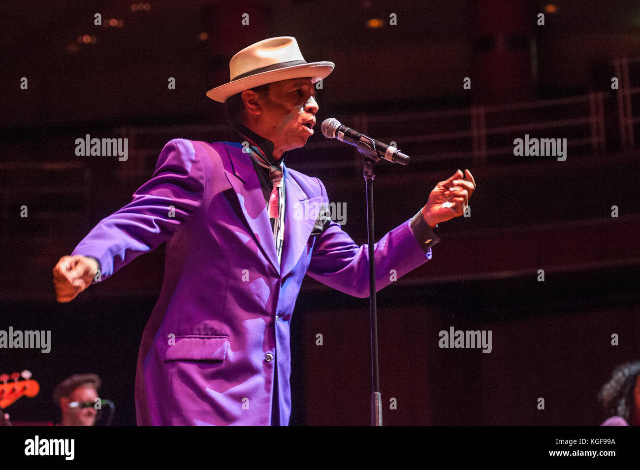 Birmingham, Großbritannien. 6. november 2017. Kid Creole & coconuts Support abc in der Birmingham Symphony Hall. Credit: Ken Harrison/alamy leben Nachrichten Stockfoto