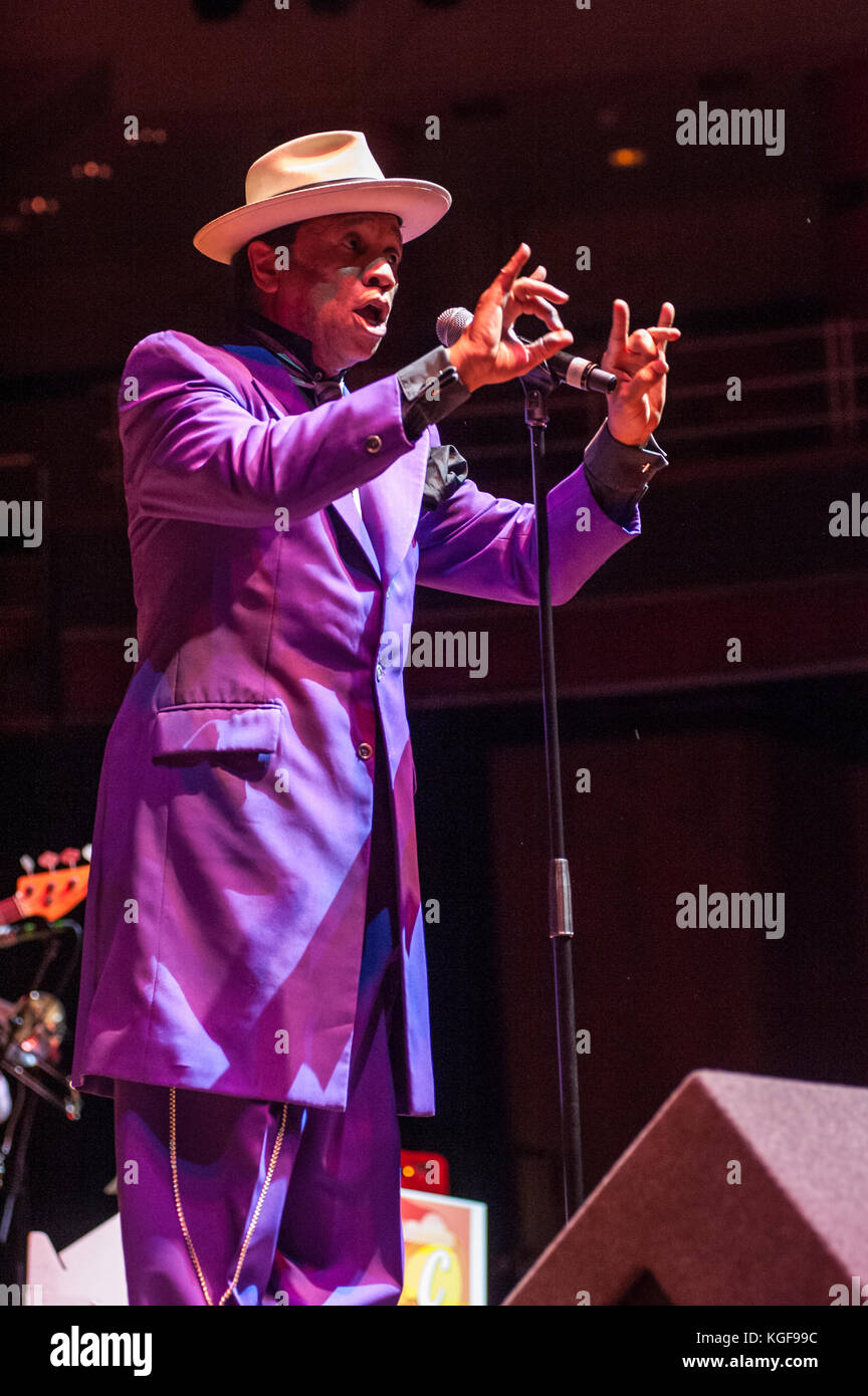 Birmingham, Großbritannien. 6. november 2017. Kid Creole & coconuts Support abc in der Birmingham Symphony Hall. Credit: Ken Harrison/alamy leben Nachrichten Stockfoto
