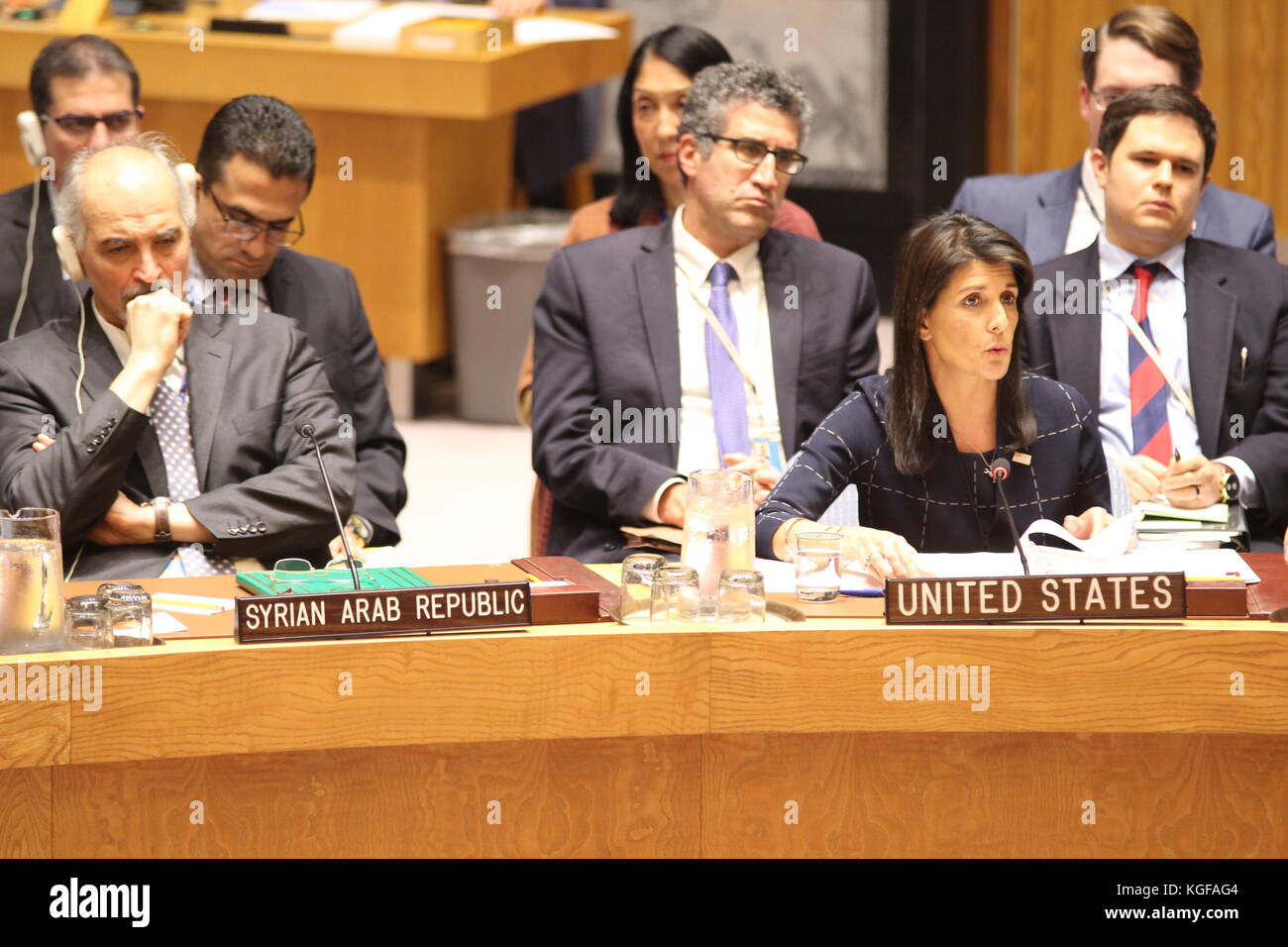 Uno, New York, USA. 7 Nov, 2017. nikki Haley von uns spricht im UN-Sicherheitsrat über chemische Waffen in Syrien. Foto: Matthew Russell Lee/Innenstadt Presse/alamy leben Nachrichten Stockfoto