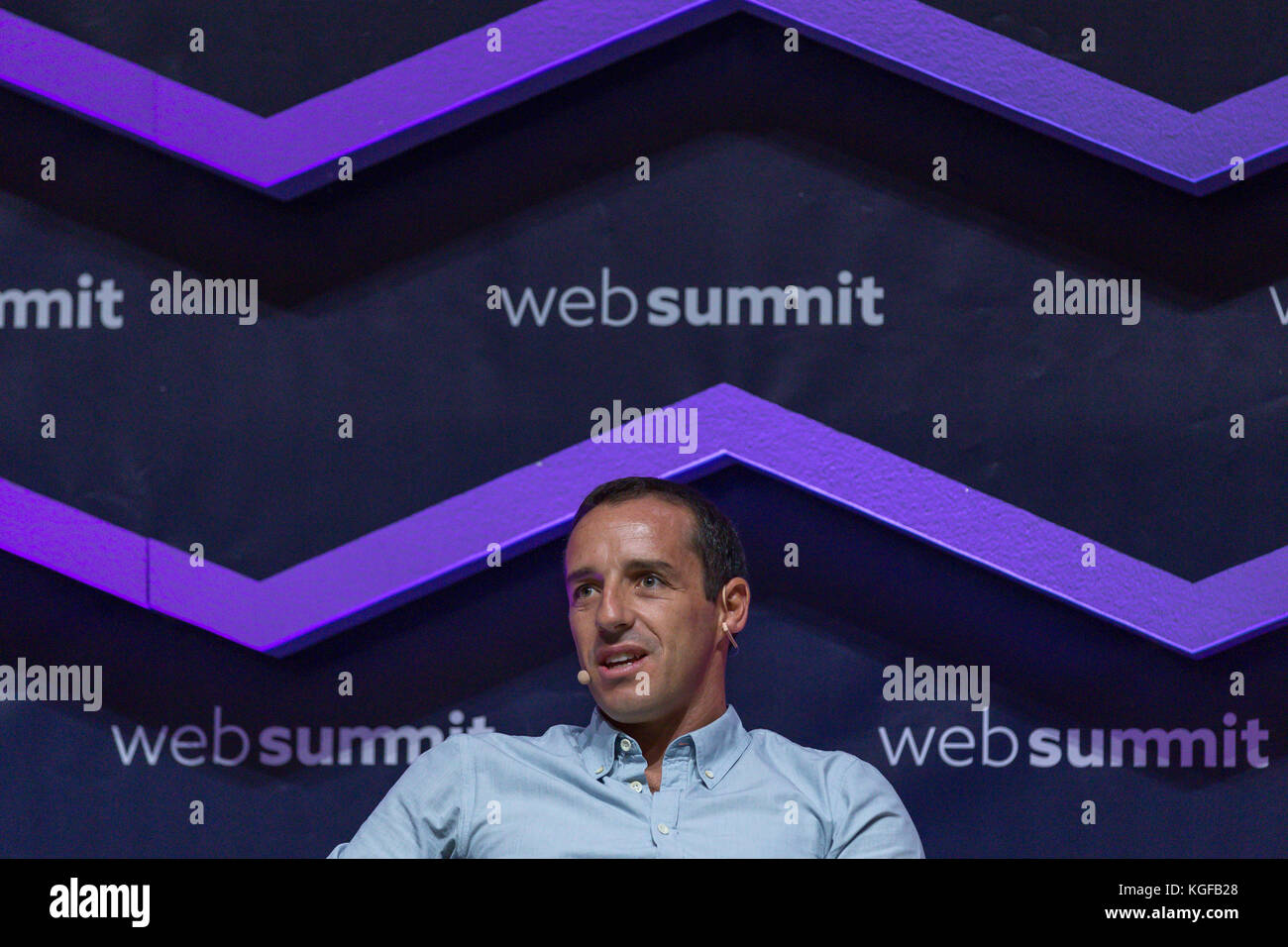 Lissabon, Portugal. 07 Nov, 2017. Professionelle surfer für Red Bull, tiago Pires in web Gipfel 2017 in Lissabon, Portugal Quelle: Alexandre de Sousa/alamy leben Nachrichten Stockfoto