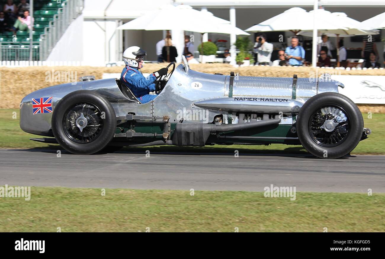 1933 - Napier railton Special, das 47 Welt Geschwindigkeitsrekorde gebrochen. von Brooklands Museum gehört und hier in Goodwood Festival der Geschwindigkeit 2015 Stockfoto