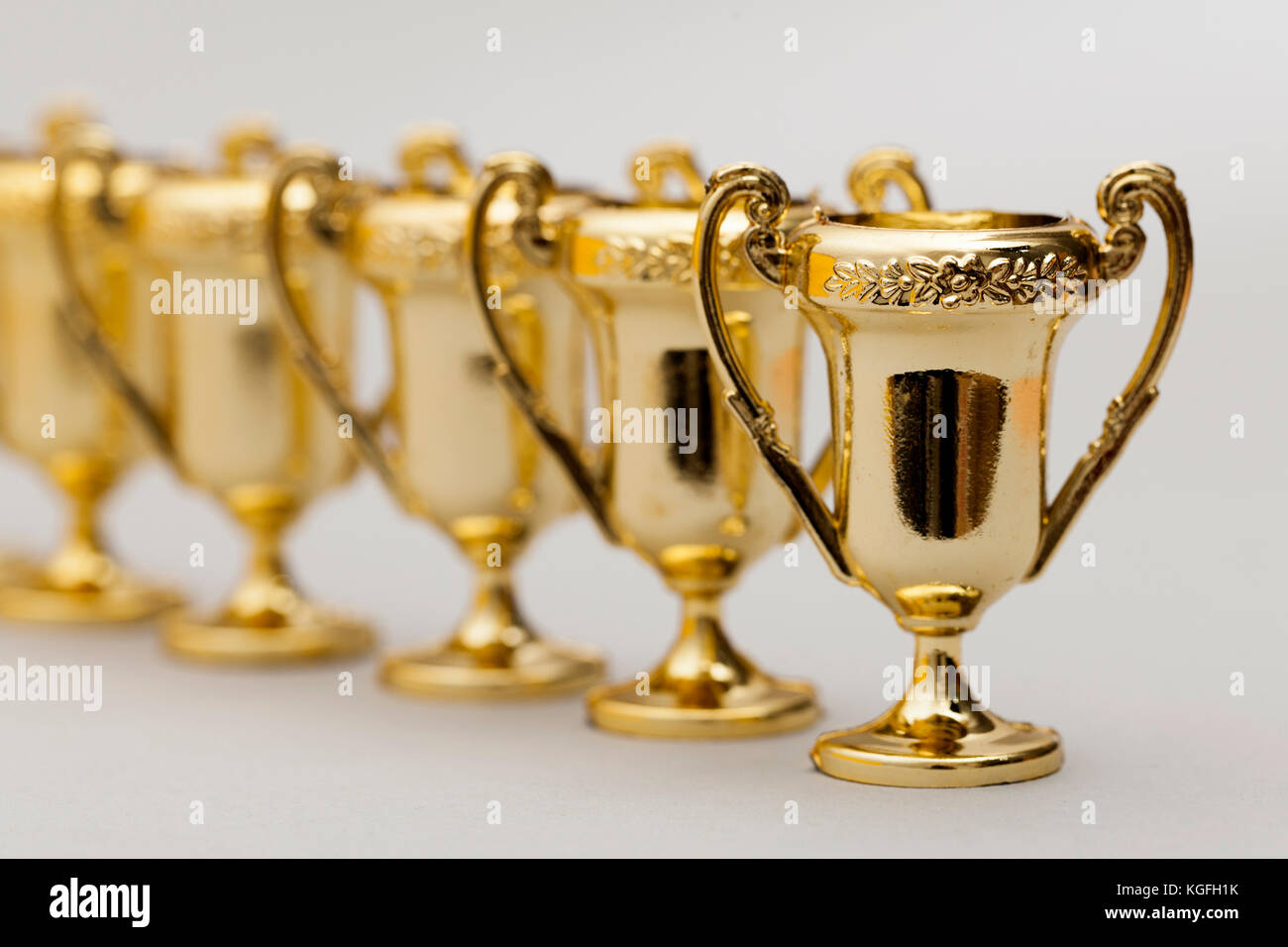 Gold Gewinner Verwirklichung Trophäe Hintergrund Stockfoto