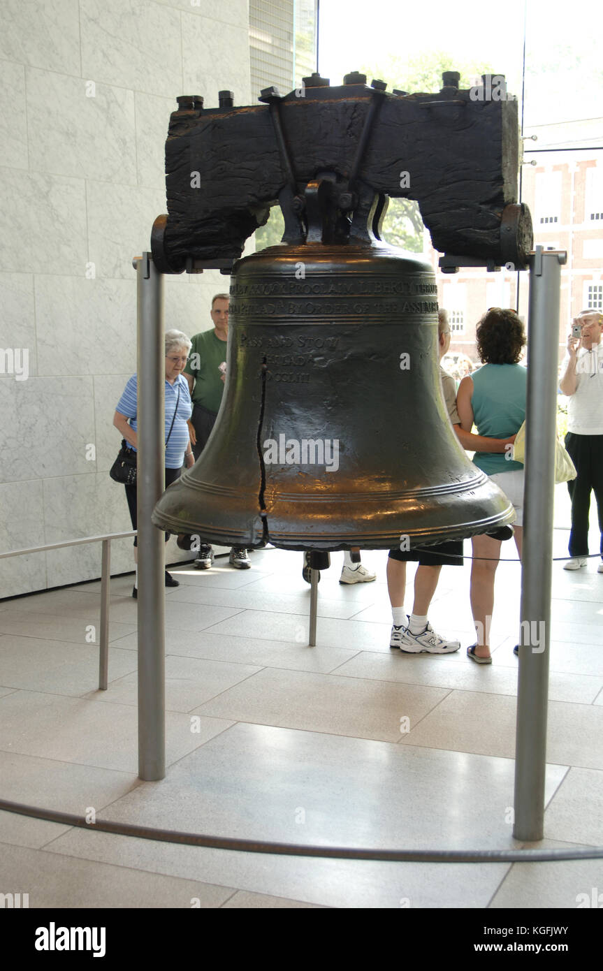 Liberty Bell. iconic Symbol der amerikanischen Unabhängigkeit. Liberty Bell Center, Independence National Historical Park. Philadelphia, Pennsylvania, USA. Stockfoto
