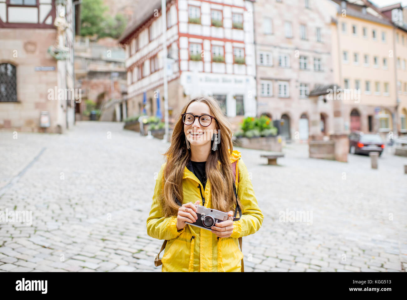Frau in Nürnberg City reisen, Deutschland Stockfoto