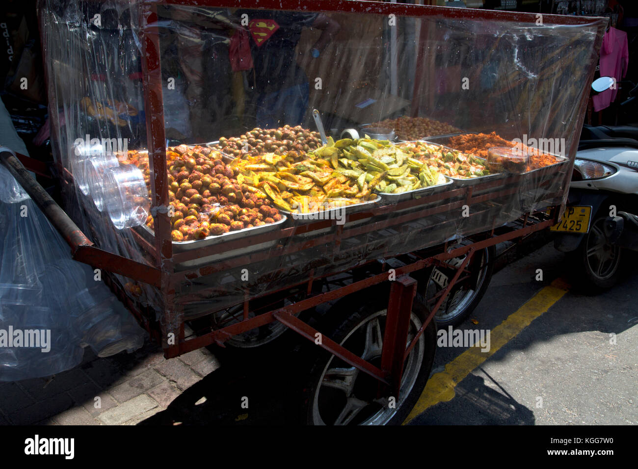 Colombo Sri Lanka Snack Abschaltdruck außerhalb kleidung shop Stockfoto