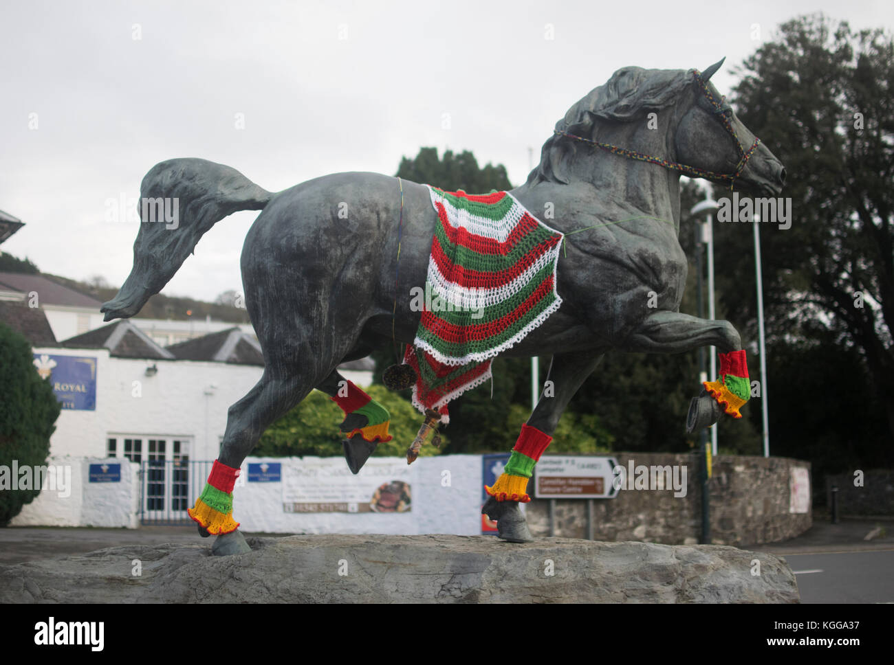 Close-up von Garn - bombardiert Welsh Cob Statue, aberaeron. Harriet baggley: Oktober 2017 Stockfoto