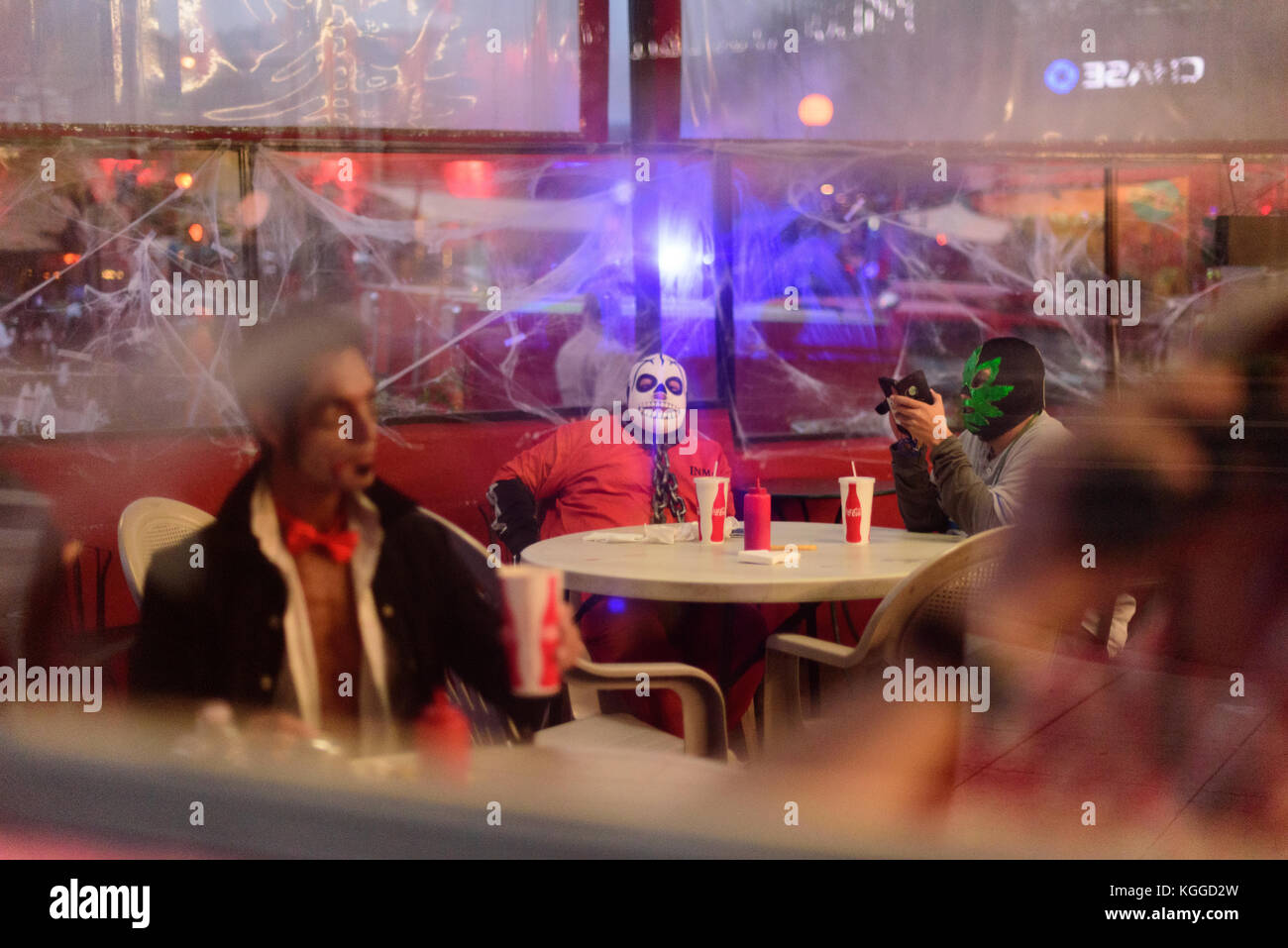 LOS ANGELES - 31. Oktober: Halloween Parade in West Hollywood. Oktober 31, 2017 in Los Angeles, CA Stockfoto