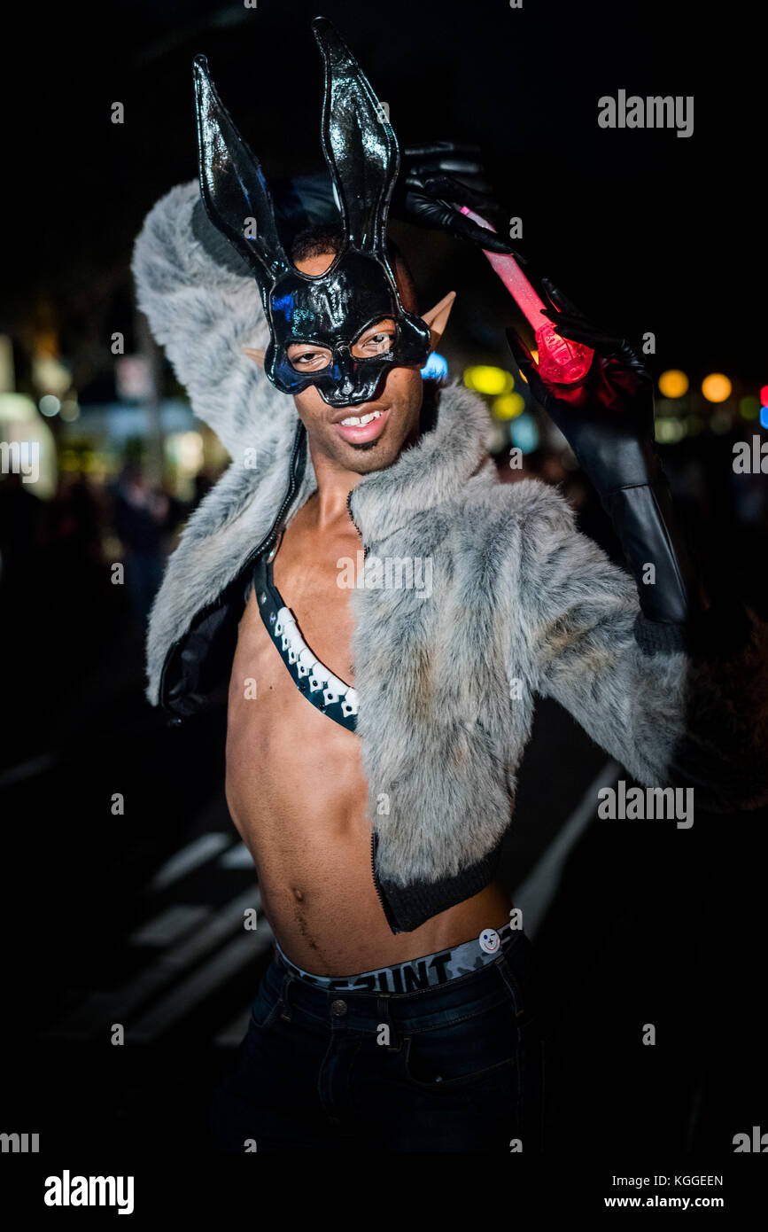 LOS ANGELES - 31. Oktober: Halloween Parade in West Hollywood. Oktober 31, 2017 in Los Angeles, CA Stockfoto