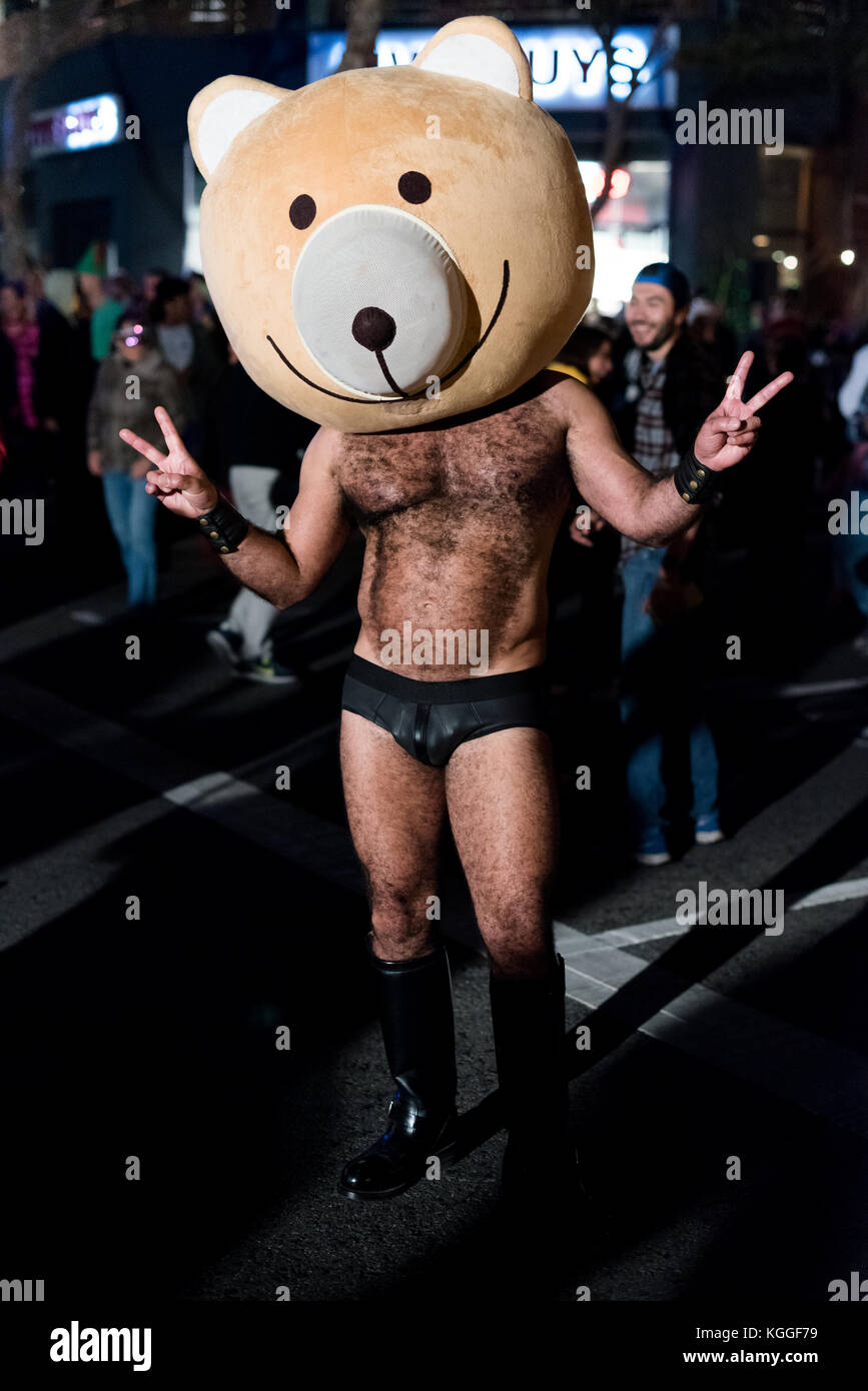 LOS ANGELES - 31. Oktober: Halloween Parade in West Hollywood. Oktober 31, 2017 in Los Angeles, CA Stockfoto
