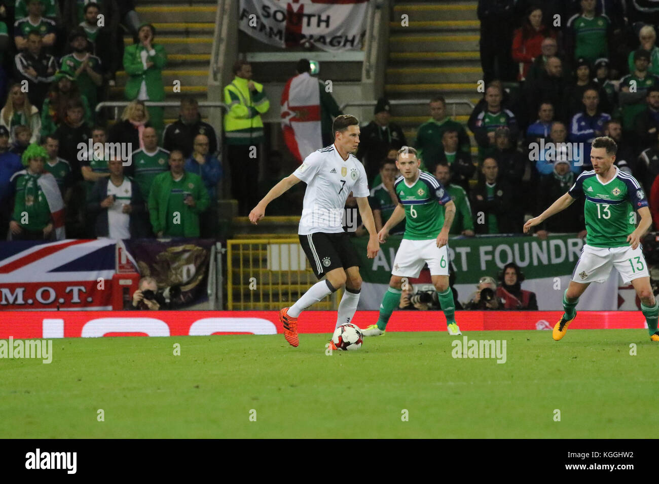 In Deutschland Julian Draxler (7) in Aktion gegen Nordirland im Windsor Park von Belfast, 05. Oktober 2017. Stockfoto