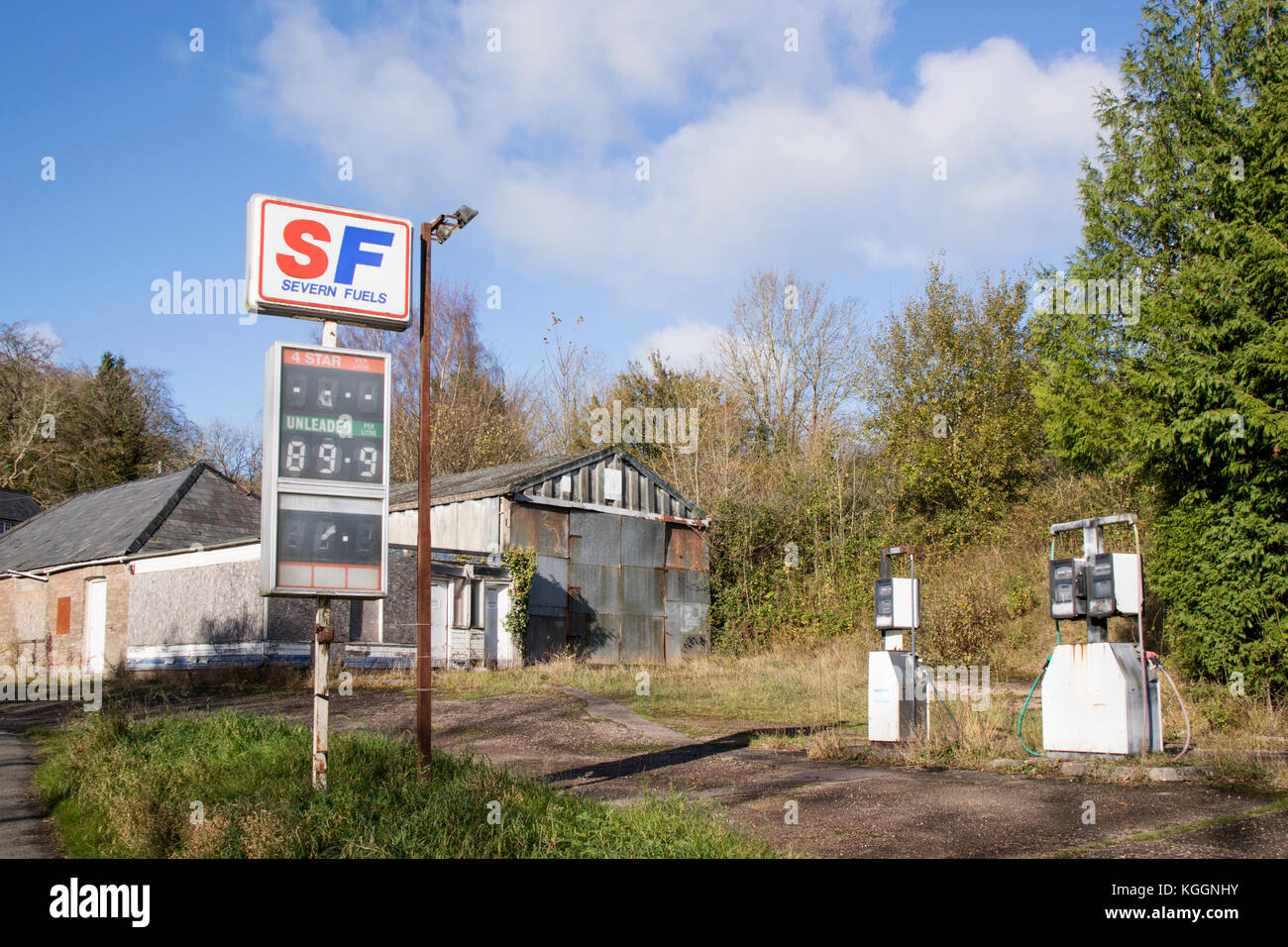 Geschlossener Tankstelle. England, Großbritannien Stockfoto
