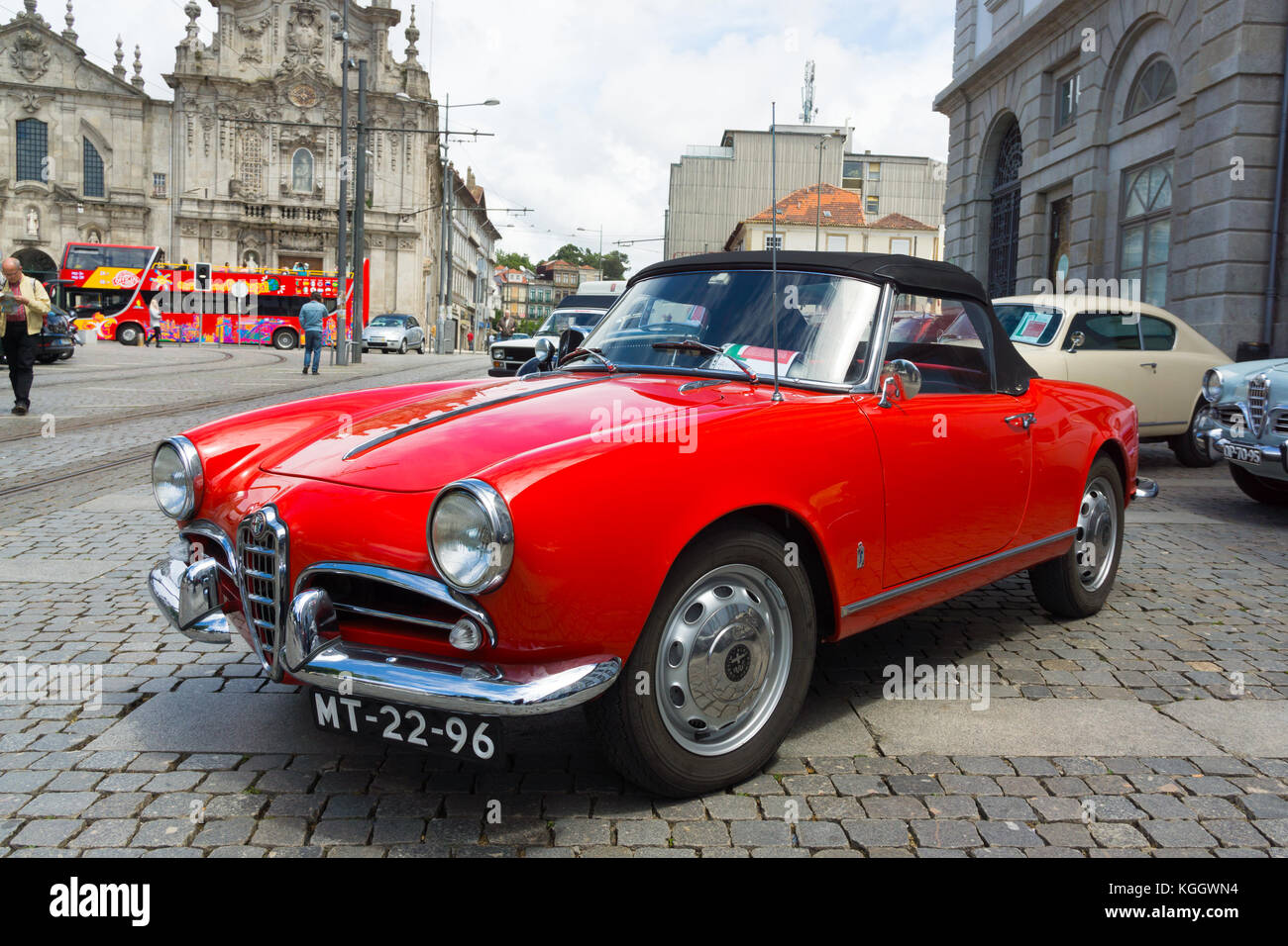 Klassisches Italienisches Automobil Fotos Und Bildmaterial In Hoher klassisches-italienisches-automobil-fotos-und-bildmaterial-in-hoher