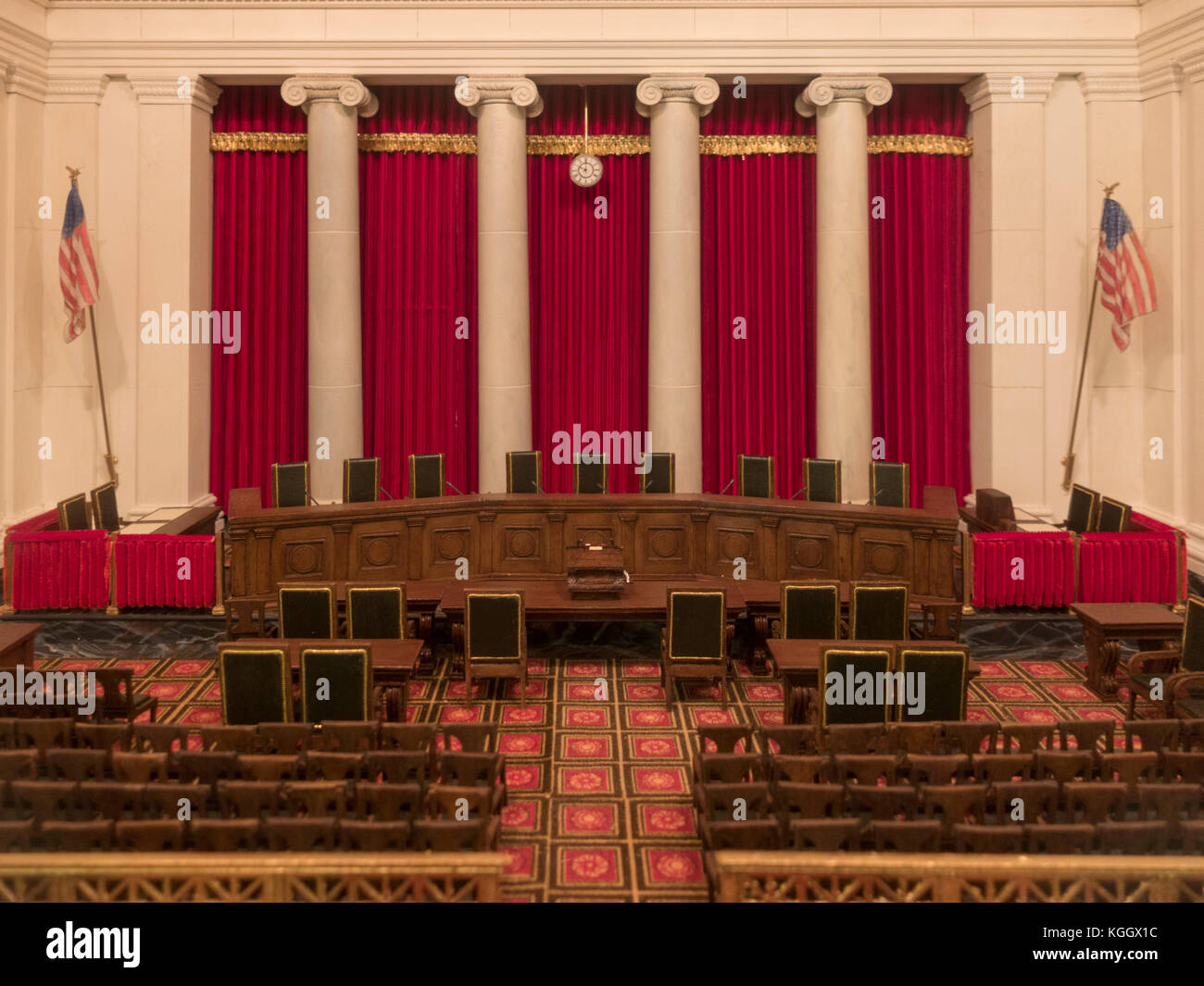 Modell der Gegenwart Supreme Court Gerichtssaal auf Anzeige in der Supreme Court Building, Washington DC, USA. Stockfoto