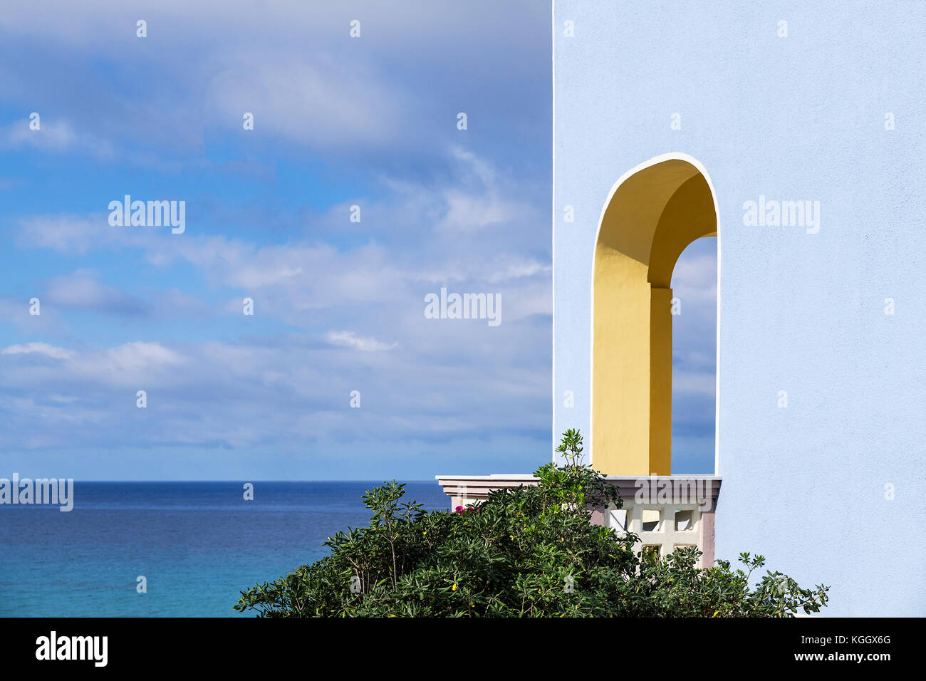 Herrlicher Meerblick von Waterfront House, Alghero, Sardinien, Italien. Stockfoto