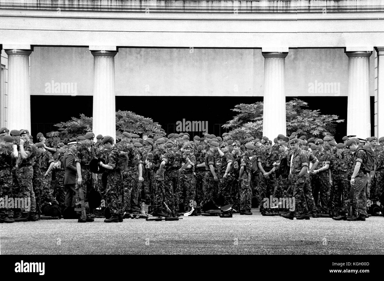 Britische Soldaten nach die Farbe in London Stockfoto
