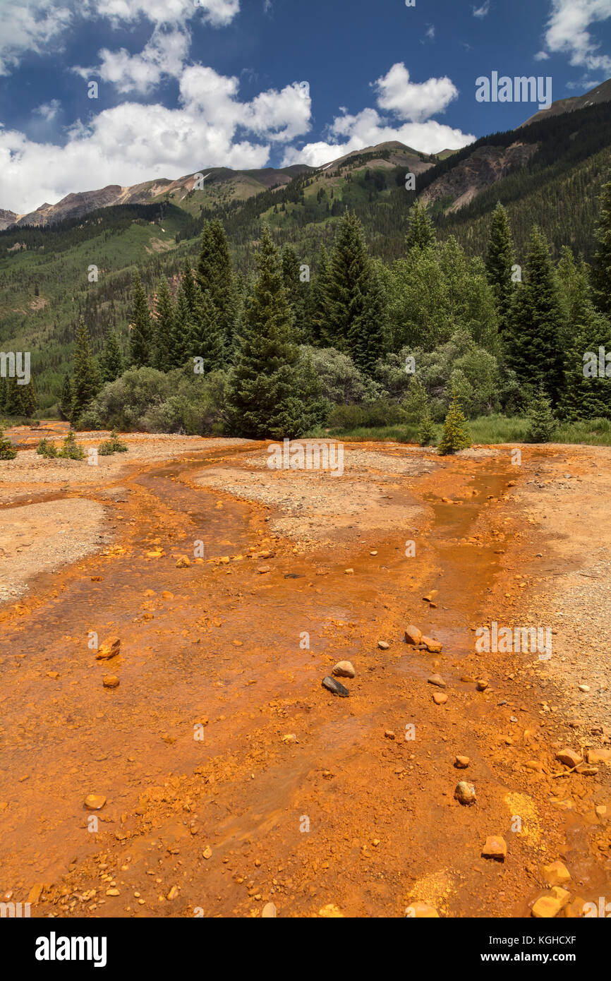 Bergbau Schadstoffe Gift die Animas River in der Nähe von Ouray, CO Stockfoto