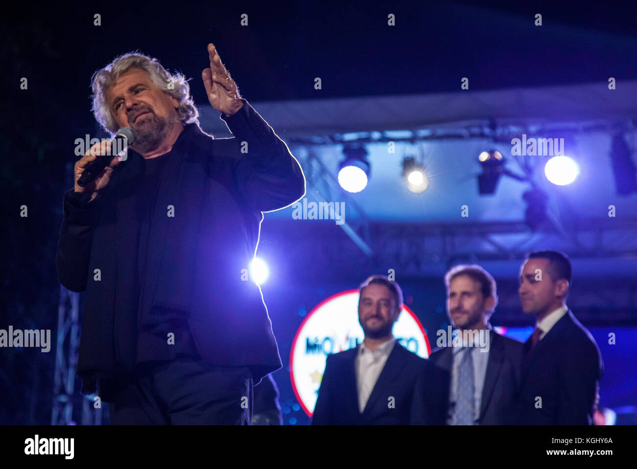 Beppe Grillo, politischer Führer der fünf Sterne Bewegung (m5s), spricht während einer politischen Kundgebung vor der sizilianischen Wahlen in Palermo (Italien). Stockfoto