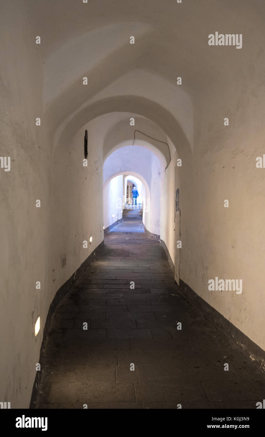 Amalfi, Italien - die ehrfürchtigen historischen Zentrum der touristischen Stadt in der Region Kampanien, Golf von Salerno, Süditalien. Stockfoto